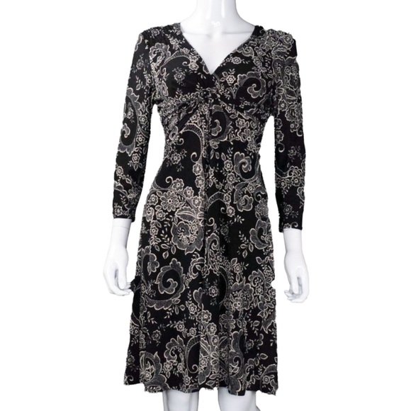 Jones Wear Dresses & Skirts - Jones Wear Knit Dress Twist Front Floral Dress